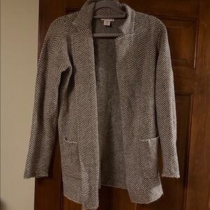 Sincerely Jules Gray & White Herringbone Knit Cardigan